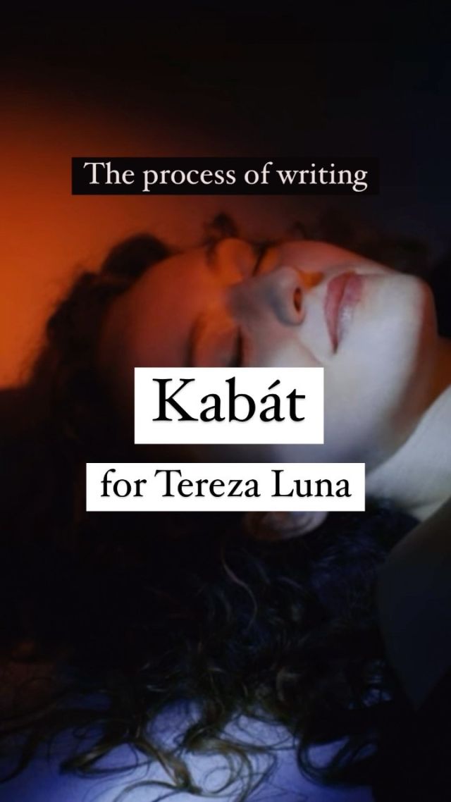 🔥 Kabát written for Tereza Luna🔥
prod. @ochepovsky 

This song is finally out! I had the opportunity to write this for  @terezaluna_vlese. When I showed her the first version of this song, somehow she connected with the story in a way I could never even imagine. It was such an honor to finish the song with her and watch the magic happen when @ochepovsky took my little demo and turned it into a beautiful piece of work. 
Some crazy musicians on this too! 

Grateful to be writing music & learning so much while I do it ❤️
Check it out! Enjoy 🧥

#songwriting #songwritingprocess #songwritingstepbystep #kabat #terezaluna #ceskapisen #newmusiccz
